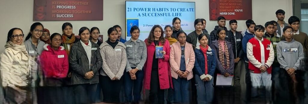 looks group photo of session organize by the charitable trust